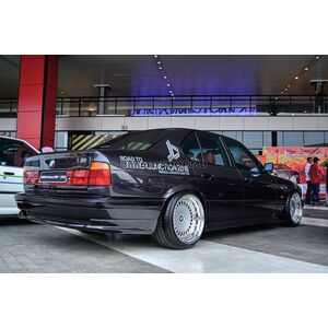 Накладки боковые на пороги Zender для BMW E34