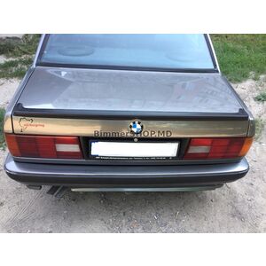 Лип спойлер BMW E30 (спойлер на багажник)