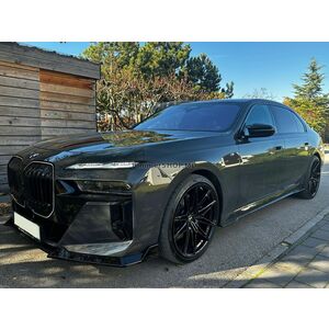 Накладка на передний бампер Lip (для M760, M-Sport и i7 M70) BMW 7 серия G70/G71 2022- гг.