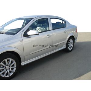 Боковые пороги Sedan (под покраску) Opel Astra H 2004-2013 гг.