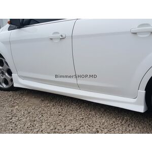 Боковые пороги HB (грунтованные под покраску) Ford Focus II 2005-2008 гг.