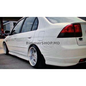 Боковые пороги (грунтованные под покраску) Honda Civic Sedan VII 2001-2006 гг.