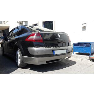 Накладка на задний бампер (под покраску) Renault Megane II 2004-2009 гг.
