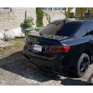 Накладка на задний бампер (грунтованная под покраску) Toyota Corolla 2007-2013 гг.