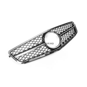 Передняя решетка AMG Silver Mercedes C-class W204 2007-2015 гг.