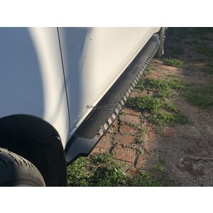Боковые пороги Dakar V1 без LED (2 шт, металл) Toyota Hilux 2015- гг.