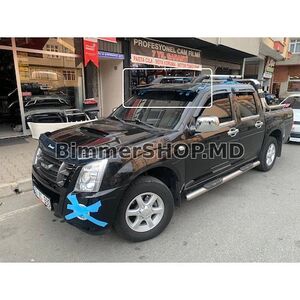 Козырек на лобовое стекло на раме V1 (черный глянец, 5мм) Isuzu D-Max 2011-2019 гг.