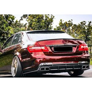 Спойлер бленда заднего стекла (Черный Глянец) Mercedes E-сlass W212 2009-2016
