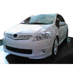 Накладка на передний бампер (под покраску) Toyota Auris 2007-2012 гг.